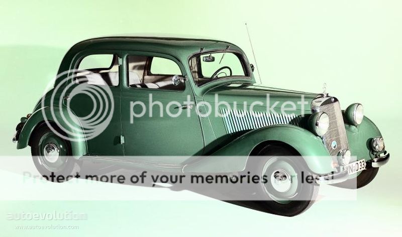 Mercedes-Benz W136 170V 4door sedan (1)