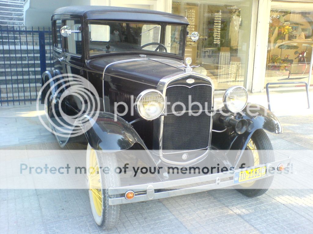 Ford Model A Deluxe Tudor Sedan 1928 (1)